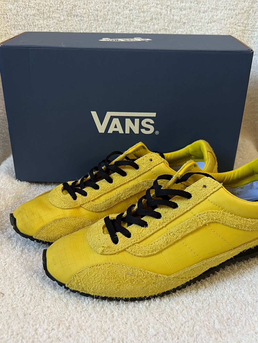 Vans Yellow Sneakers - LX SLP Trainers - size 7